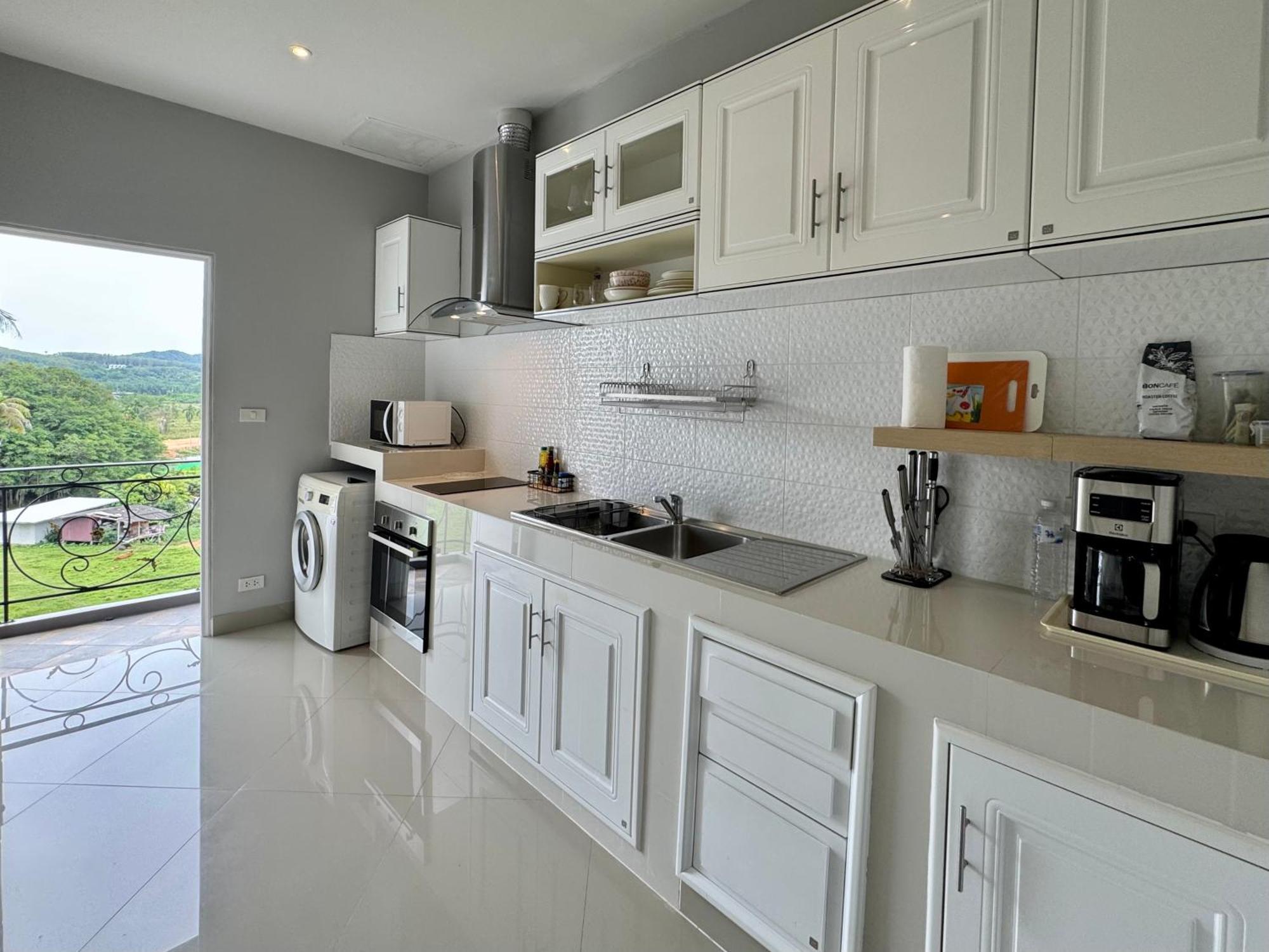 Klong Muang Beach Apartment Room photo