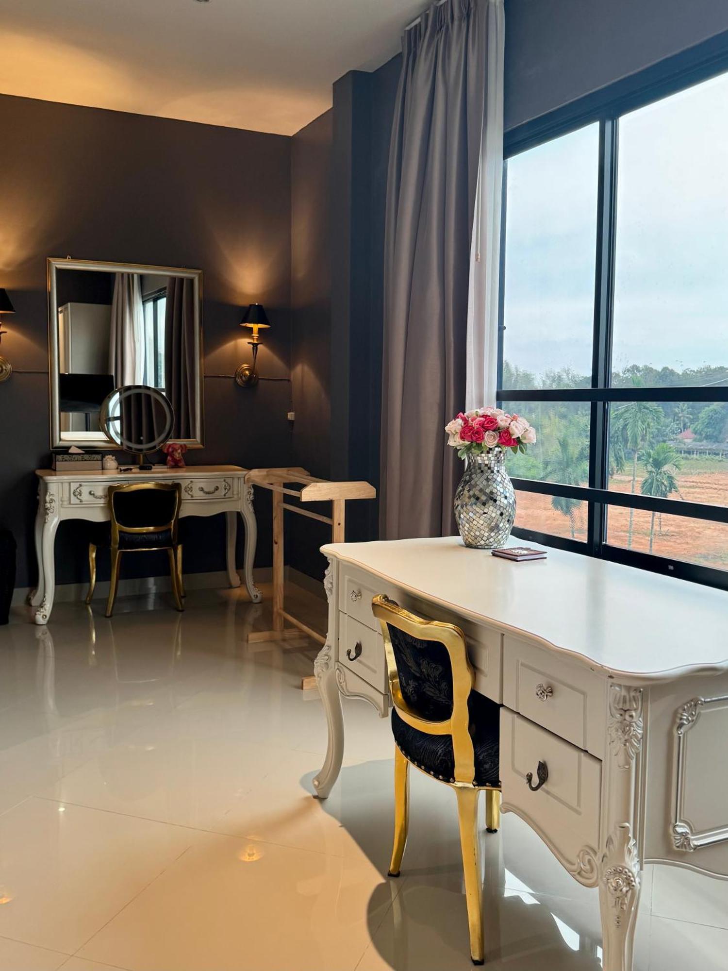 Klong Muang Beach Apartment Exterior photo